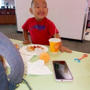 Meet your Posher, Lola